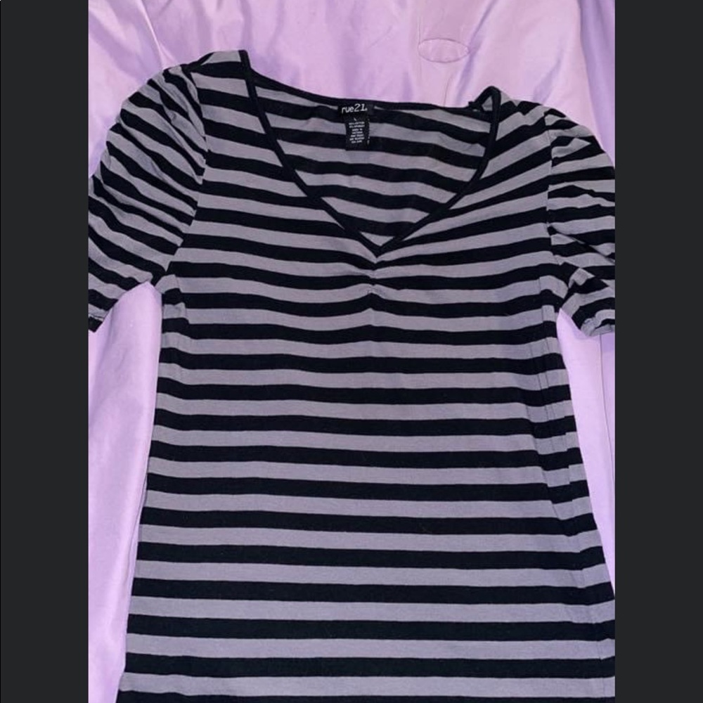 Rue 21 shirt
